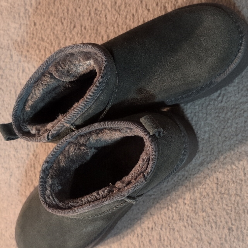 Mini Boots - Picture 7 of 8